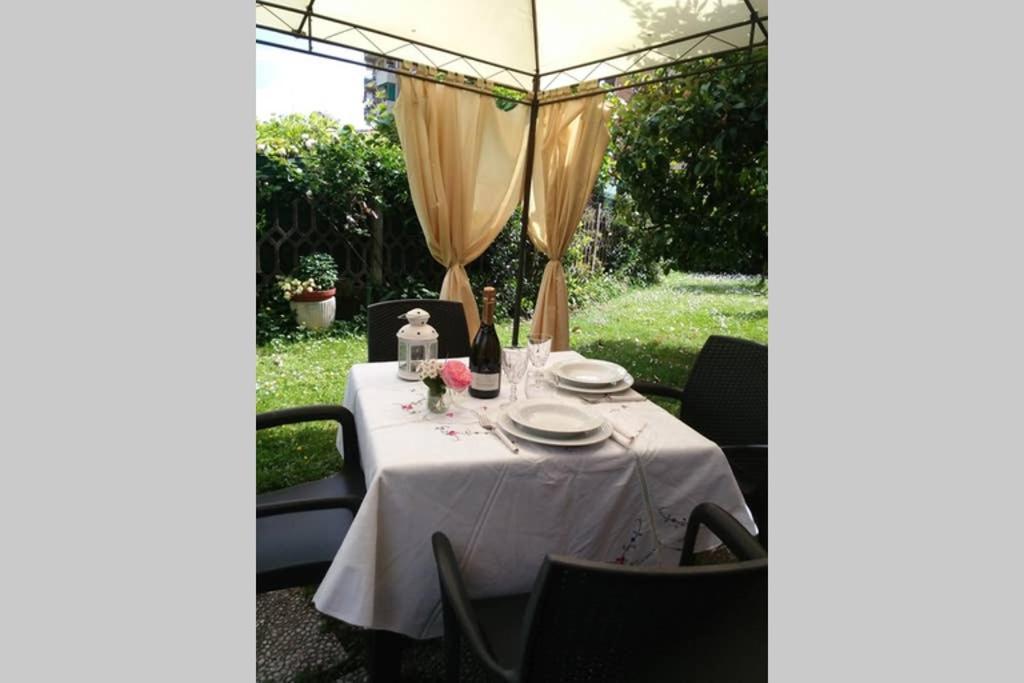 La Rosa Apartment La Spezia Bagian luar foto